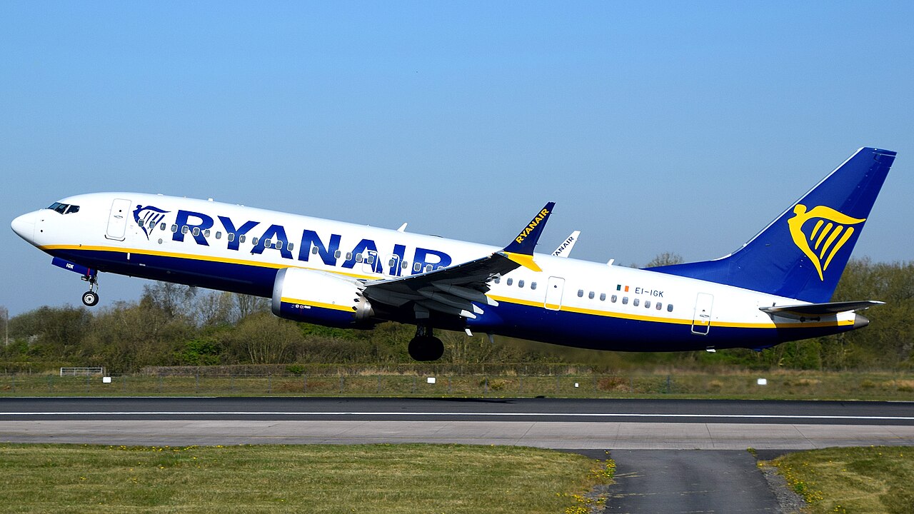 Ryanair 737 MAX Departing Manchester